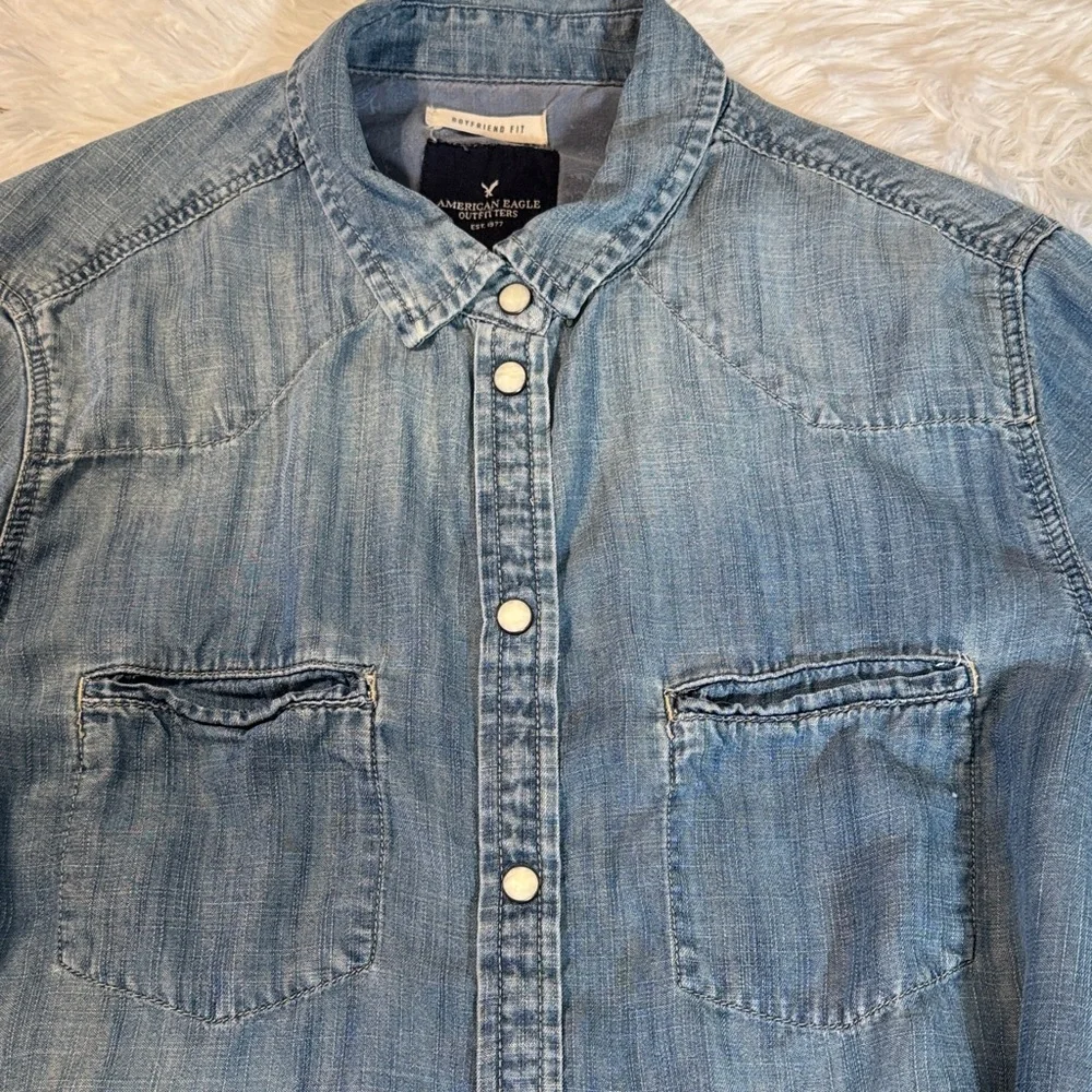 American Eagle Outfitters Light Blue Boyfriend Fit Shirt - Picture 4 of 8